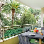 Select Yourhosthelper Cannes