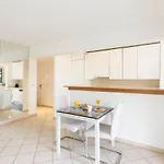 Select Yourhosthelper Appartement *