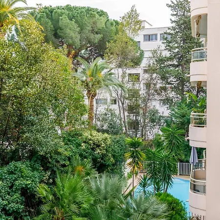 Select Yourhosthelper