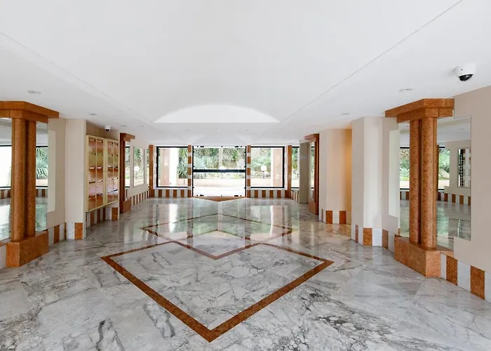 Select Yourhosthelper Apartman Cannes