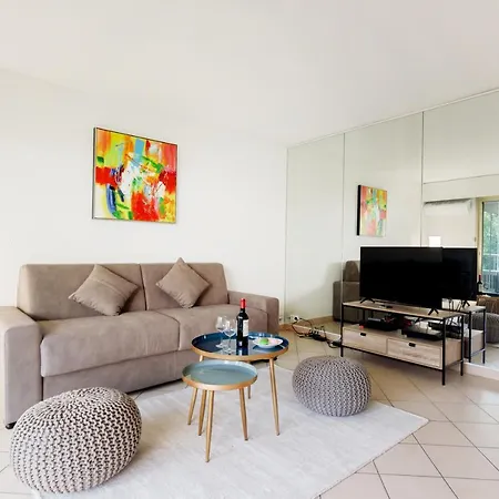 Select Yourhosthelper * Cannes